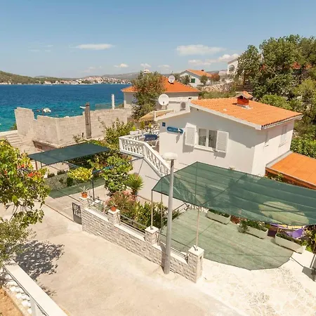 Stana Apartment Razanj